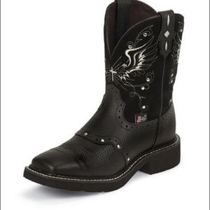 Justin boots size 11- barely worn good condition